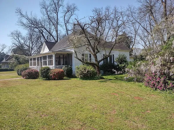 226 Broad St S, Ellaville, GA 31806