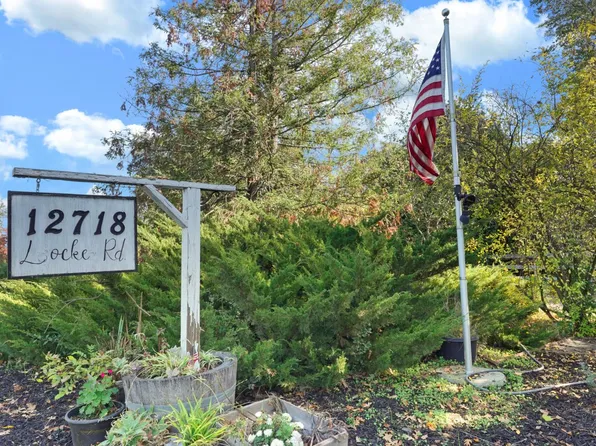 12718 Locke Rd, Lockeford, CA 95237
