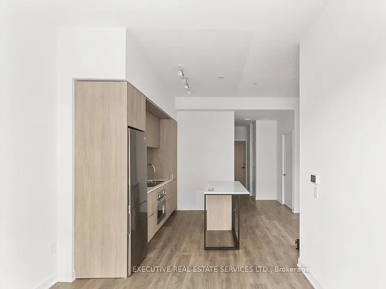 35 Tubman Ave #413 — Photo 16