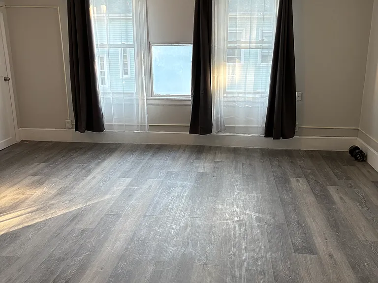 46 Woodland St #1 — Photo 8