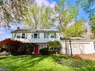 4439 Majestic Ln, Fairfax, VA 22033