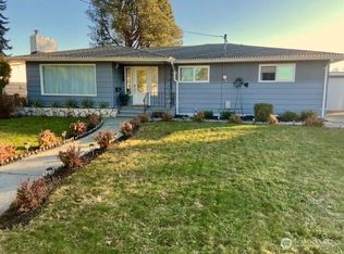 924 E Grover St, Lynden, WA 98264