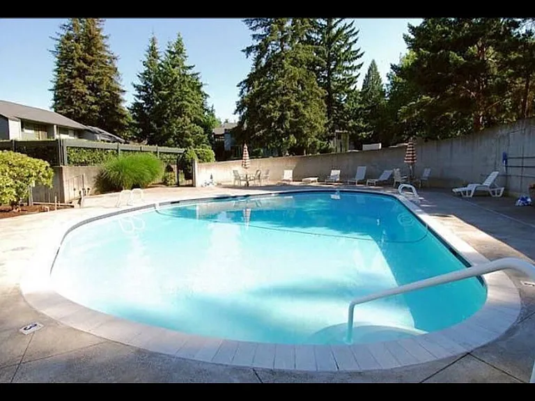 SW Brightfield Cir — Photo 2