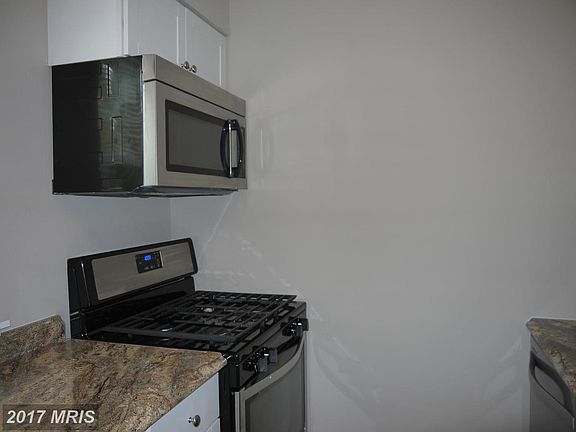 5th image of 1136 James Madison Cir