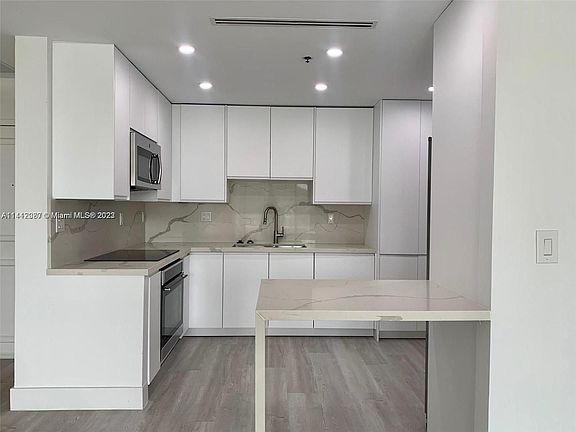 2nd image of 201 Crandon Blvd APT 306