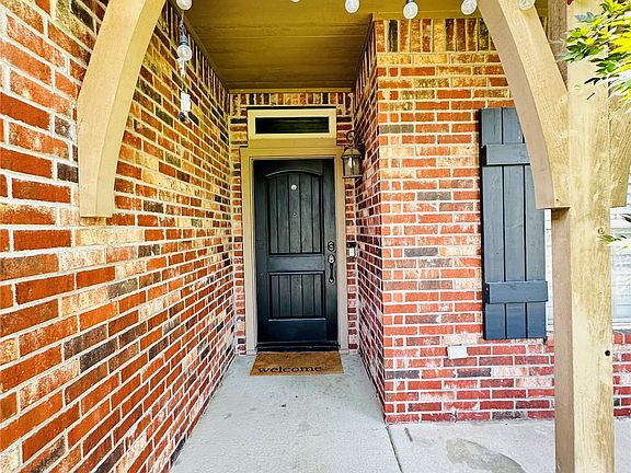 5th image of 4412 S Oakridge St