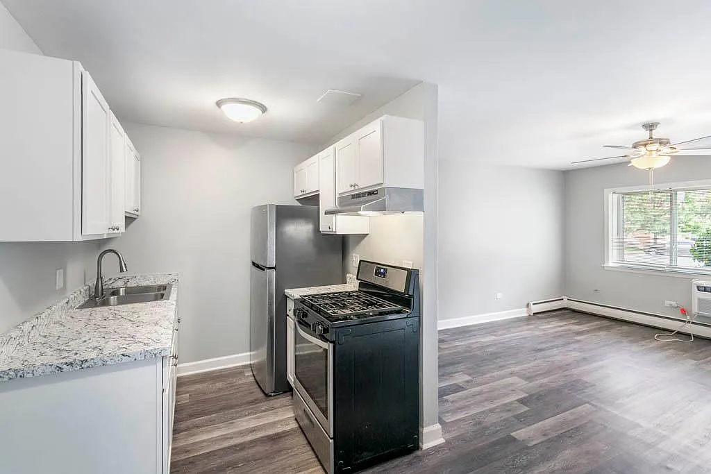 Linden Flats — Photo 1