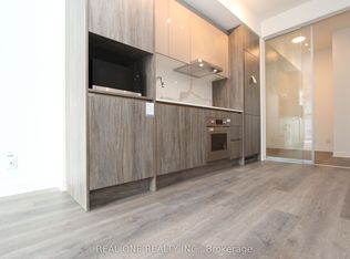 180 Front St E #3307, Toronto, ON M5A 4N3