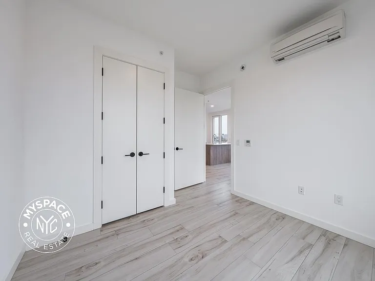 2718 Church Ave #409 — Photo 15