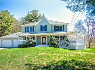 50 Regina Dr, West Greenwich, RI 02817