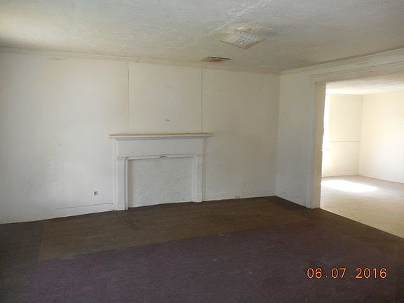 3rd image of 1011 W Johnson St