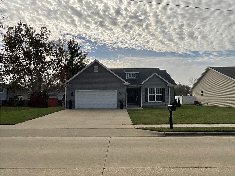 407 E Hendelmeyer Ave, Effingham, IL 62401 Zillow