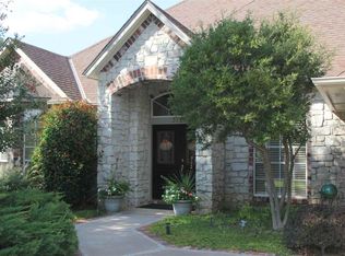 3126 Willow Lake Ln, Enid, OK 73703