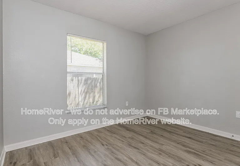 701 Caracara Ct — Photo 15