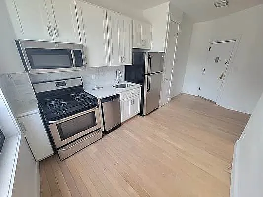 Rented by Bruma Realty LLC | media 1