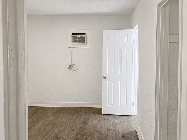 1255 Turquoise Ave — Photo 4
