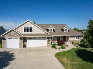 4479 N Star Point Ln, Appleton, WI 54913
