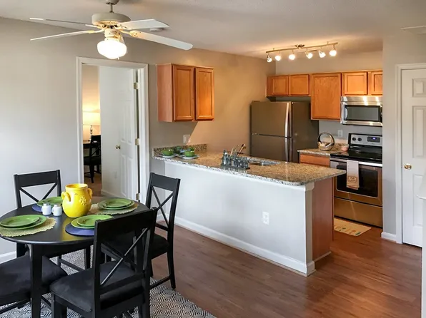 The Suites at Port Warwick, 301 Nat Turner Blvd #7c9dec28a, Newport News, VA 23606