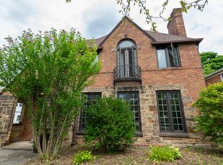 18705 Newell Rd #U, Beachwood, OH 44122