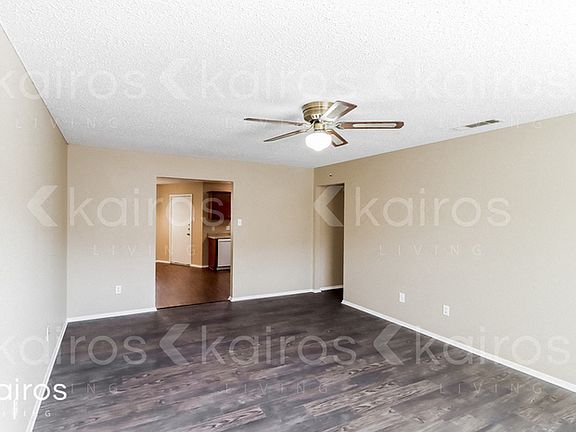 4th image of 2808 Boyd Ave