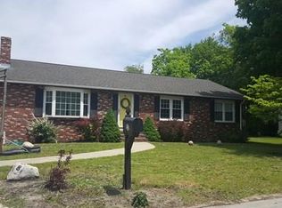 18 Newton St, Attleboro, MA 02703