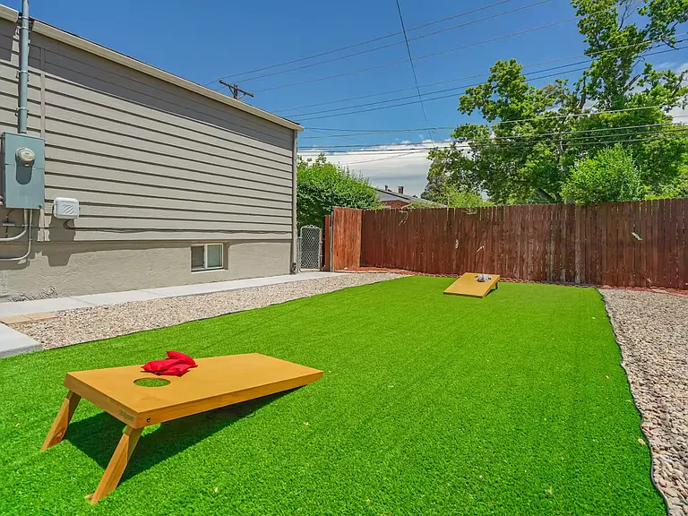 W Taylor St — Photo 28