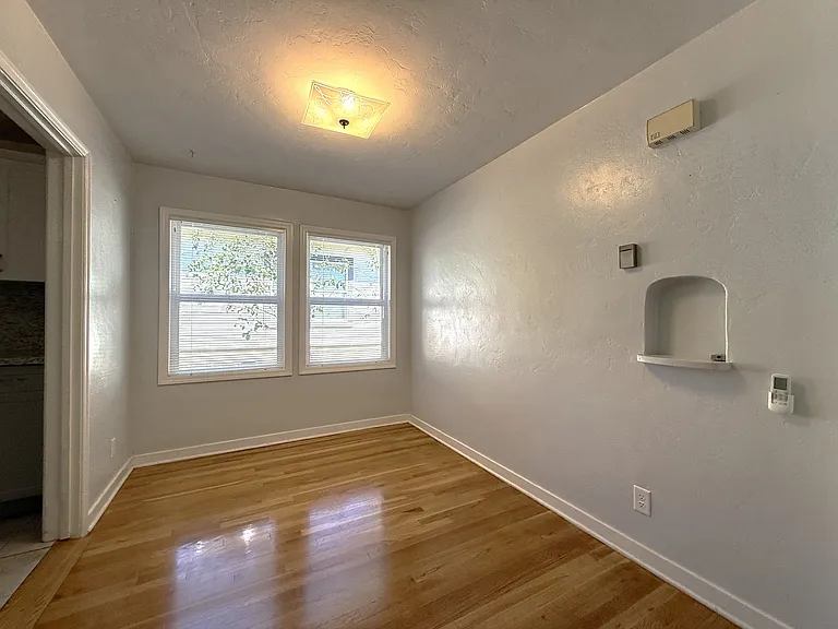 1140 Normal Ave — Photo 6