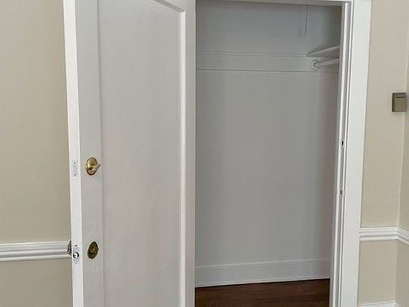 3rd image of 40 N 11th St #10887148