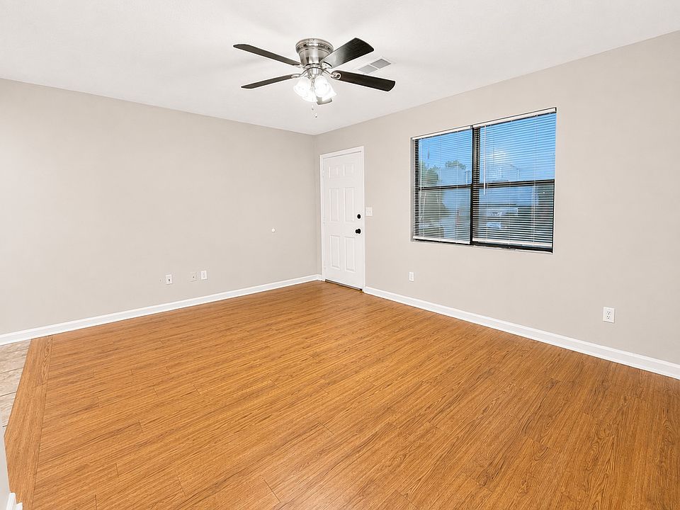1st image of 630 N 32nd St #5