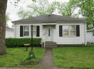 114 W Davidson Ave, Chaffee, MO 63740