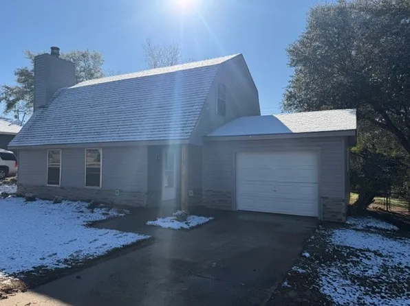 113 Lightfoot Dr, Enterprise, AL 36330