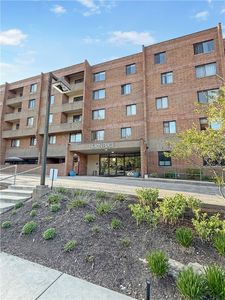 5715 Beacon St APT 418, Pittsburgh, PA, 15217
