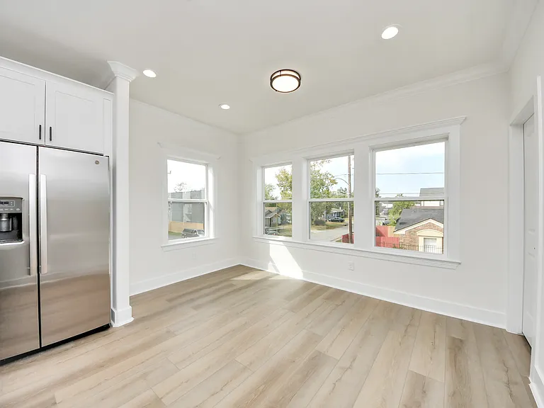 3806A Yale St — Photo 16