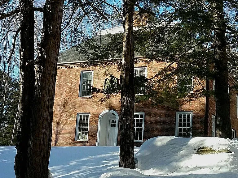 390 Erpf Rd #2W — Photo 16