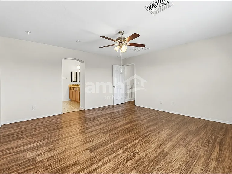 11353 W Buchanan St — Photo 11