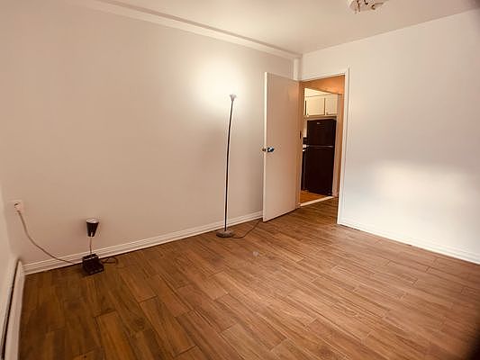 3rd image of 21-14 21st Ave #91