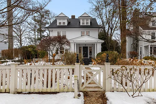 13 Lockwood Ave Photo 1