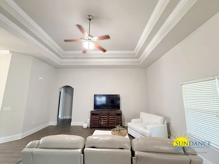 210 Tropical Breeze Dr — Photo 5