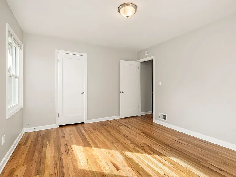Parkside Apartments — Photo 10