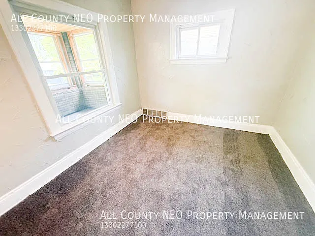 12114 Soika Ave #UP — Photo 16