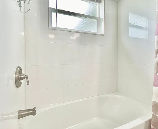 4th image of 4144 Stratfield Dr