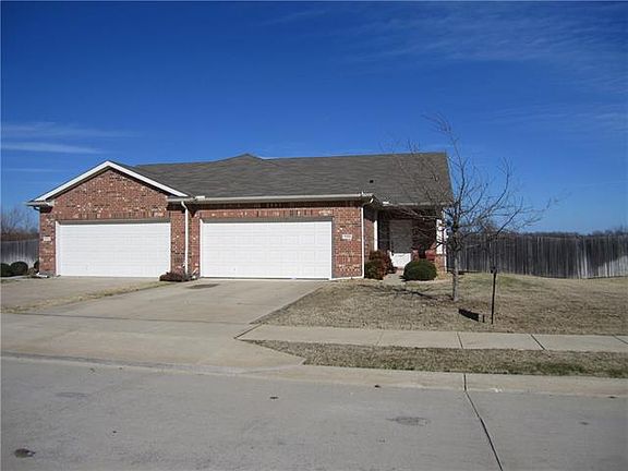 3rd image of 7508 Howling Coyote Ln