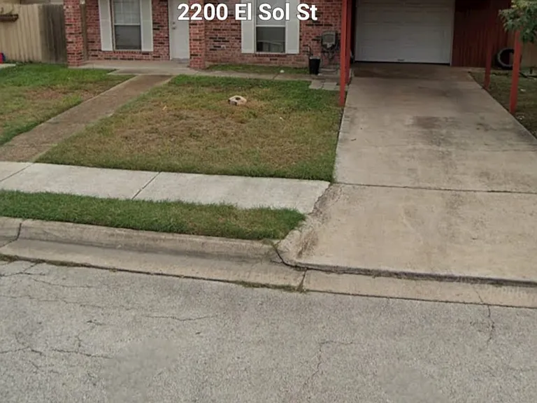 2200 El Sol St — Photo 1