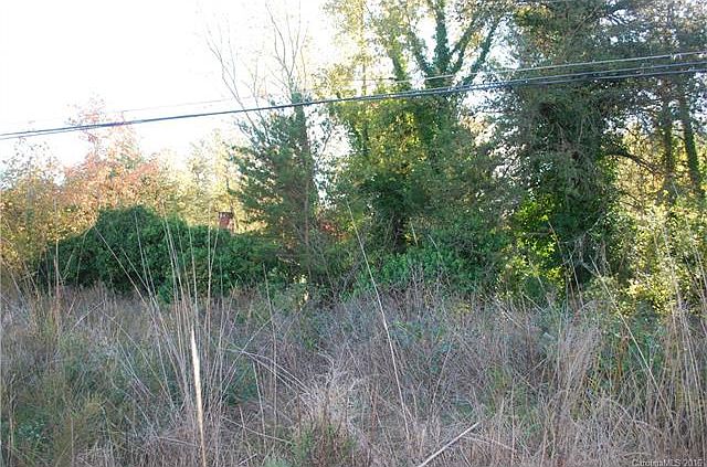 2nd image of 840 White Rock Ave
