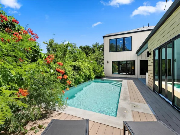 8300 Hathaway Dr, Austin, TX 78757