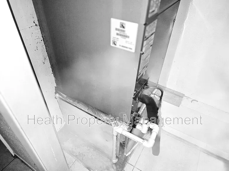 504 6th Ave NW — Photo 24