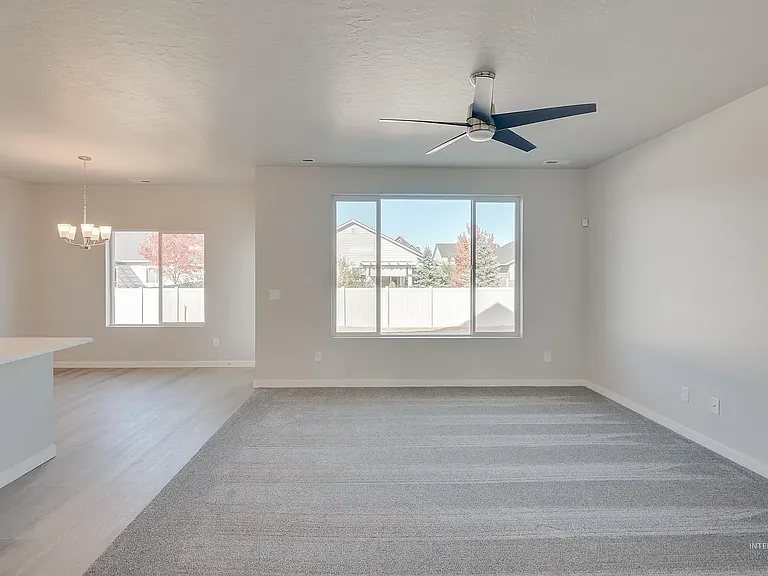 5062 W Avilla Dr — Photo 9