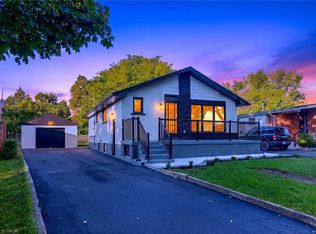 46 Bobolink Rd, Hamilton, ON L9A2P4