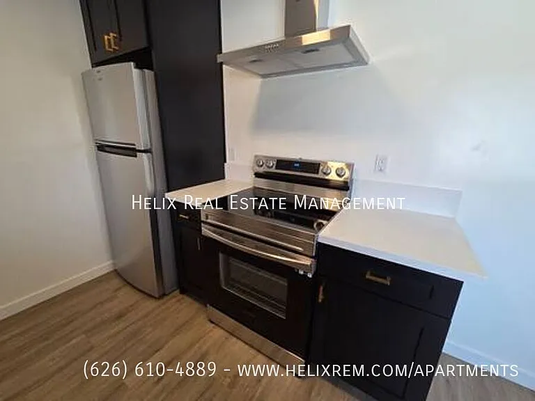1313 Huntington Dr #7 — Photo 4