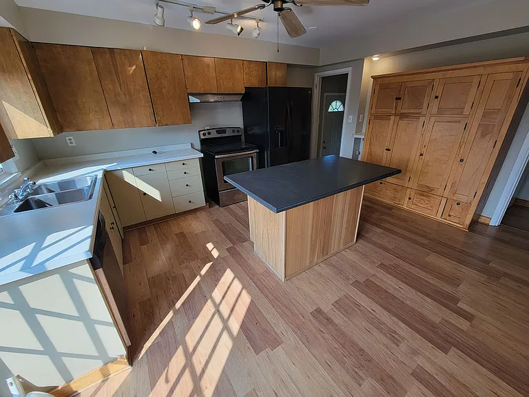 4724 Tioga St — Photo 5